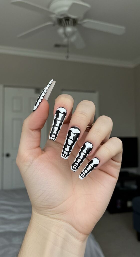 Skeleton Bones Nail