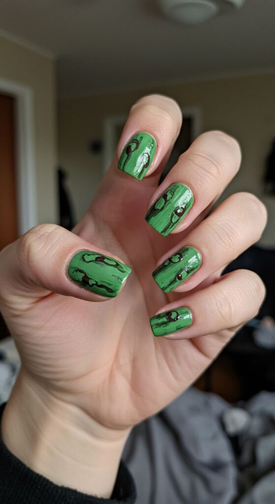 Zombie Green Nails